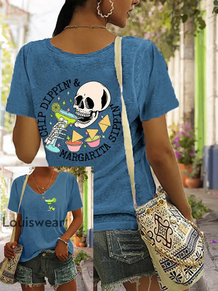 Damen Cinco De Mayo Chip Dippin ’Margarita Sippin’ Bedrucktes Kurzarm-T-Shirt mit V-Ausschnitt Blau / S