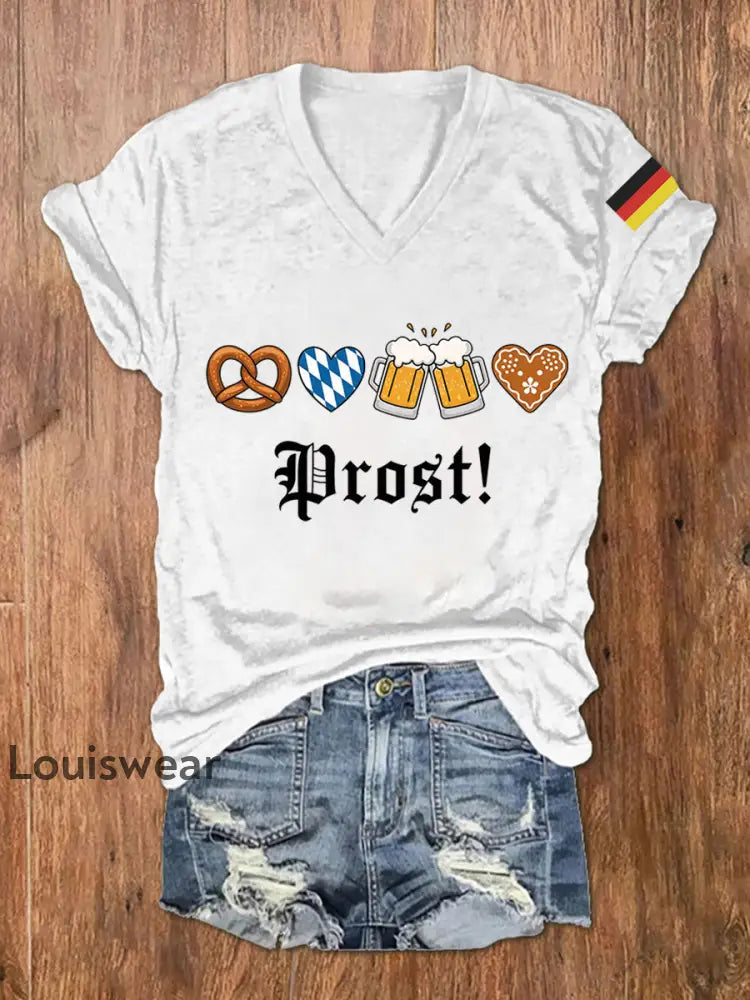Damen T-Shirt mit V-Ausschnitt und Druck ’Deutscher Bier Tag - Prost’ Weiß / S