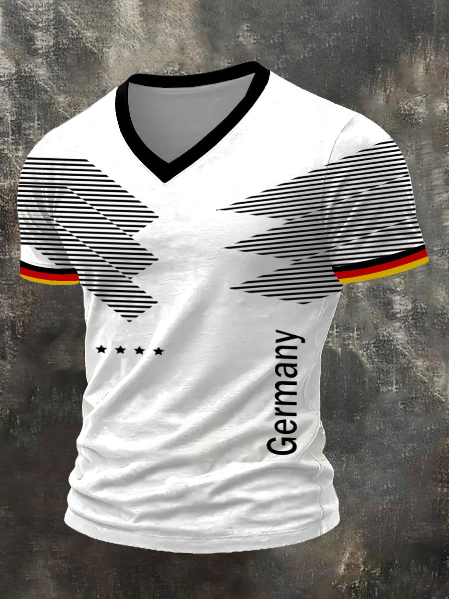 Modernes gestreiftes Deutschland-Vier-Sterne-T-Shirt mit V-Ausschnitt