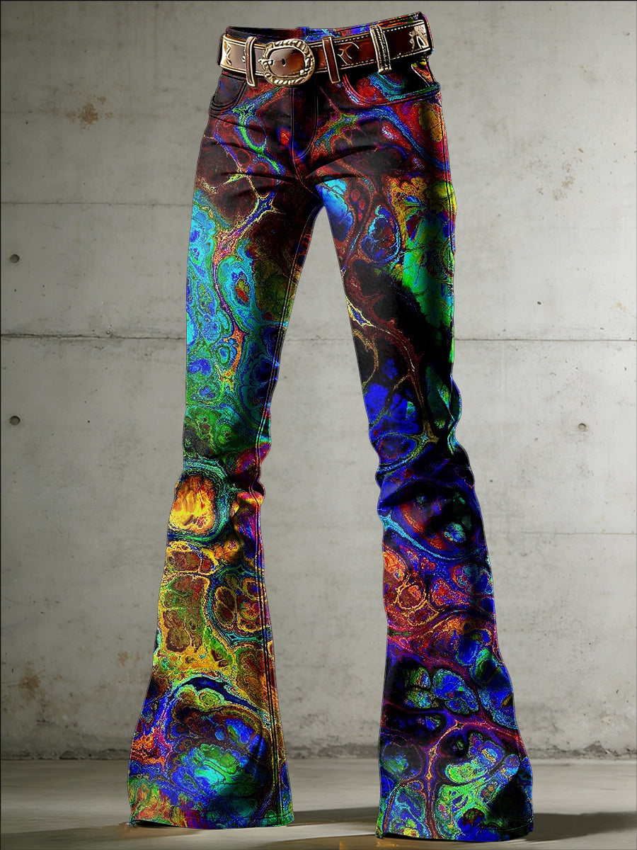 Damenhose mit psychedelischem Print und ausgestelltem Bein