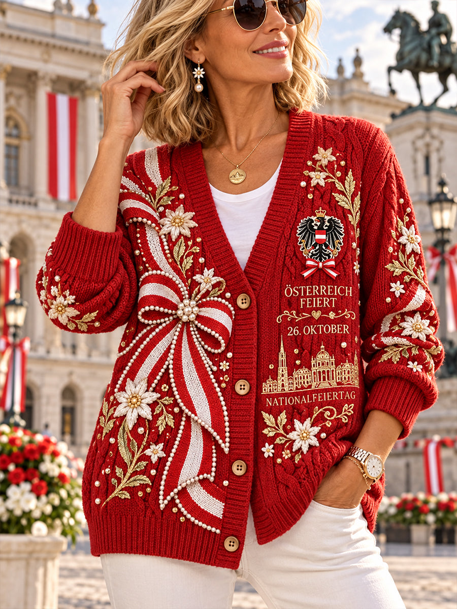 Gestrickter Cardigan mit Aufdruck zur nationalen Frauenfeier