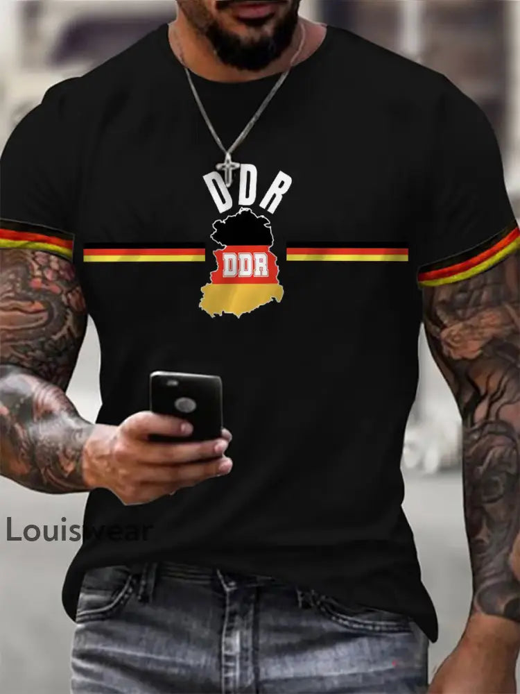 Herren-DDR-T-Shirt mit stolzen kurzen Ärmeln Schwarz / S