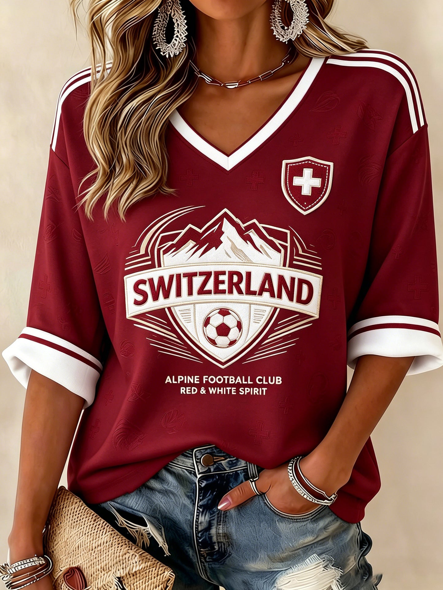 Damen-T-Shirt aus der Schweiz mit Print, mittellangen Ärmeln und V-Ausschnitt