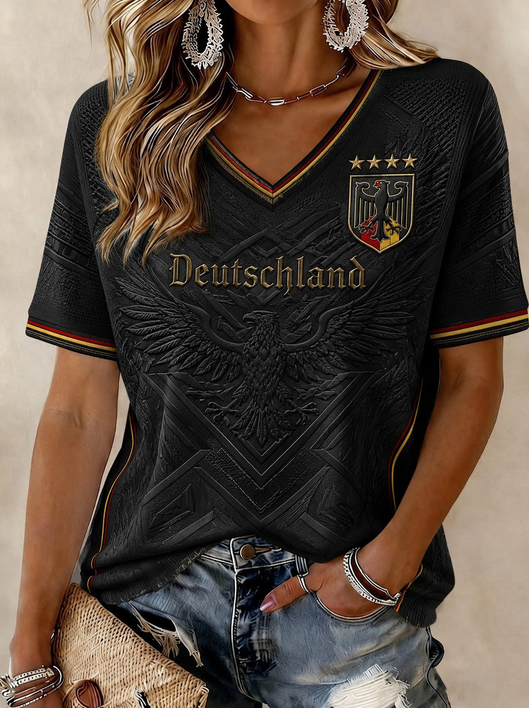 Damen-Fußball-T-Shirt aus Deutschland mit V-Ausschnitt und Print