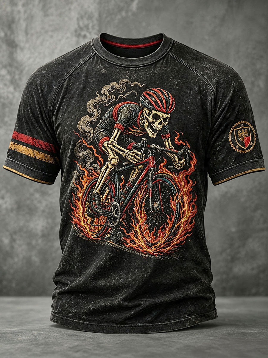 Herren-T-Shirt mit kurzen Ärmeln auf dem Skelett