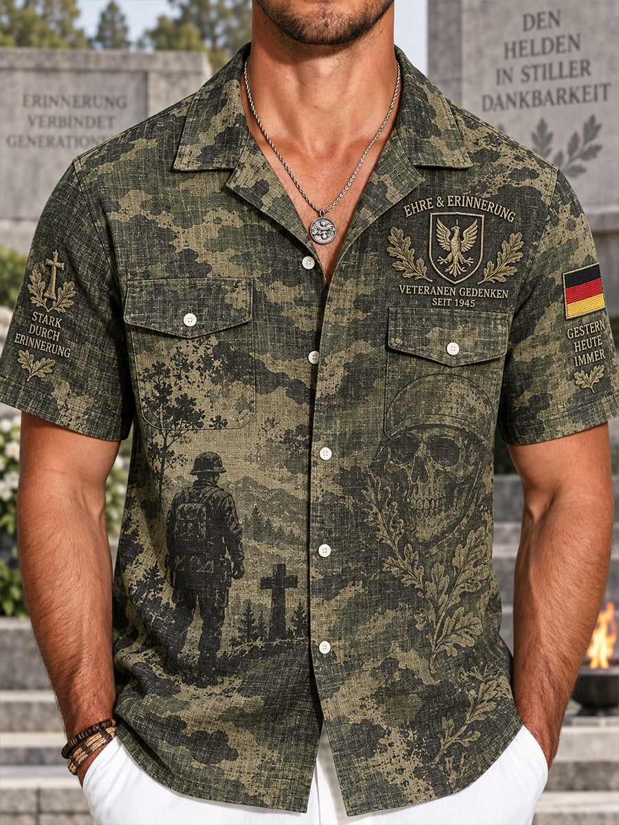 Herren-Hemd mit kurzen Ärmeln und grafischem Veteranen-Gedenk-Print