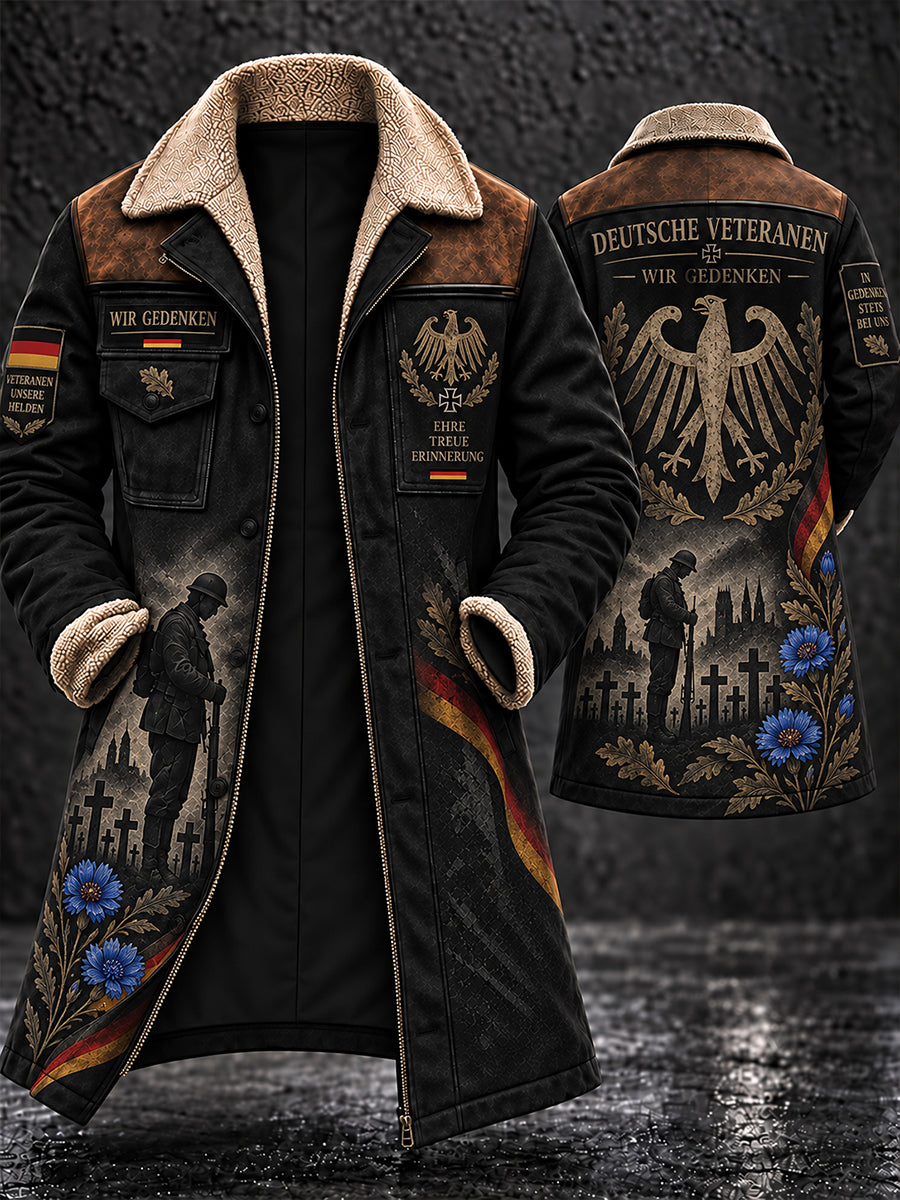 Herren-Langmantel mit Fleecefutter und Grafikdruck zum Veteranengedenken